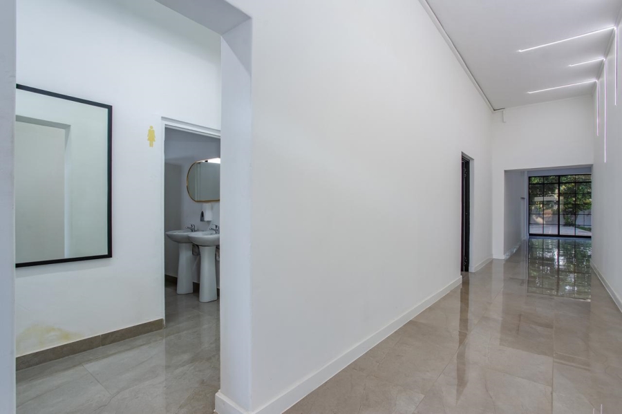 To Let Commercial Property for Rent in Wellington North Western Cape